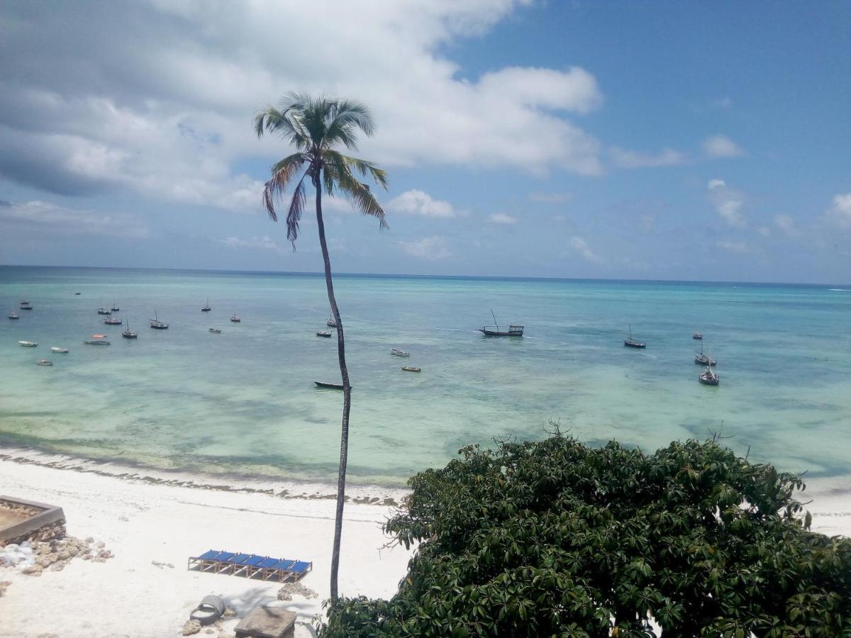 Zaina'S Beach House Nungwi Exterior photo